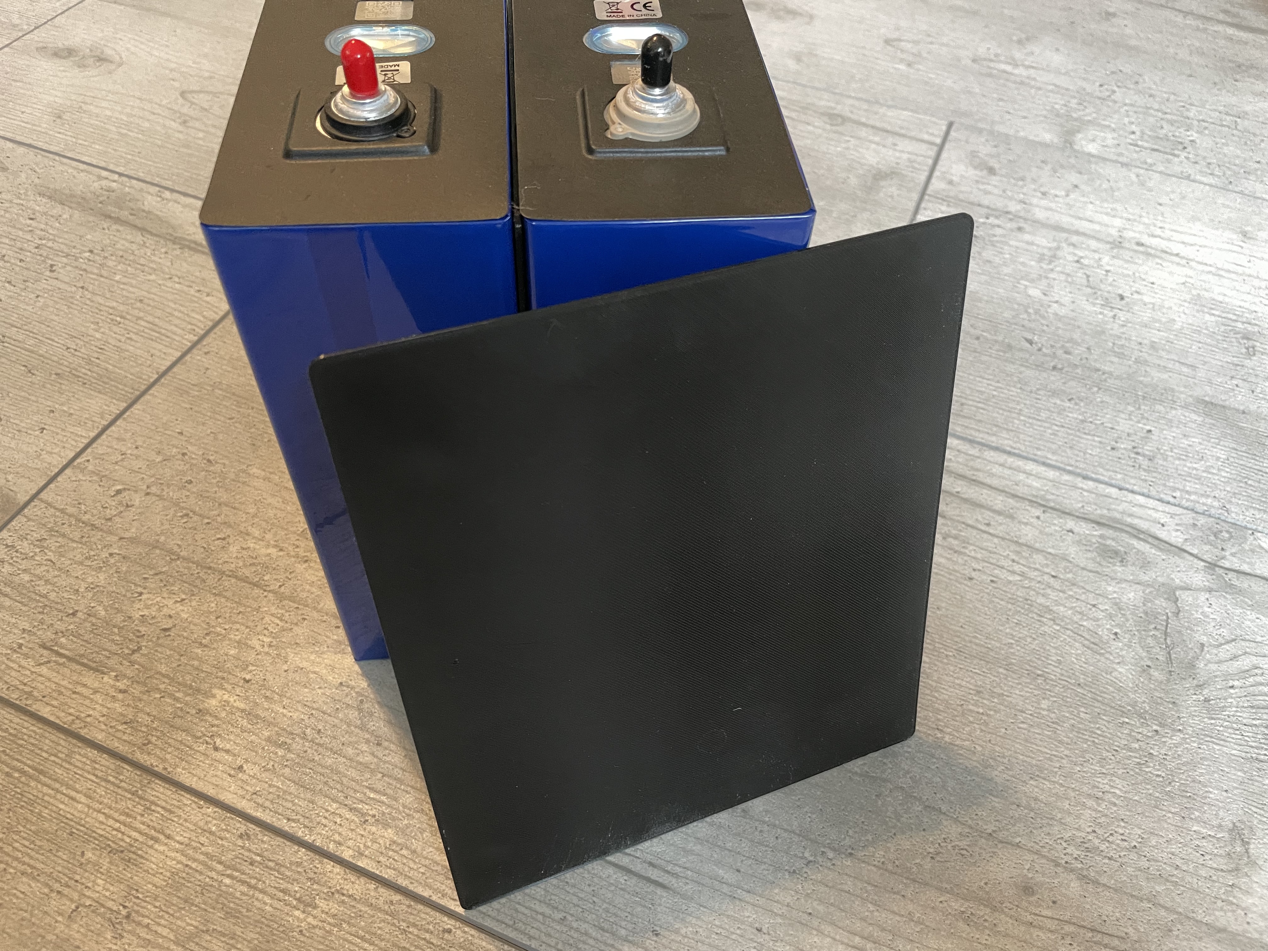 Kunststoff Isolierplatte LiFePO4 280Ah